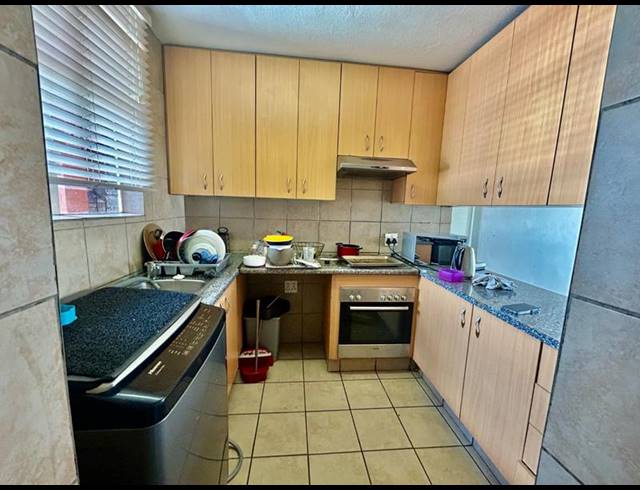 2 BEDROOM APARTMENT FOR SALE IN WONDERBOOM SOUTH